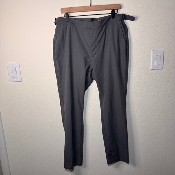 G/Fore Men's Tech Tab 4-Way Stretch Golf Pants Size 36 Gray Golf Performance - Picture 1 of 7